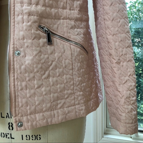 BCBG Hooded Quilted Anorak Jacket - Picture 3 of 8